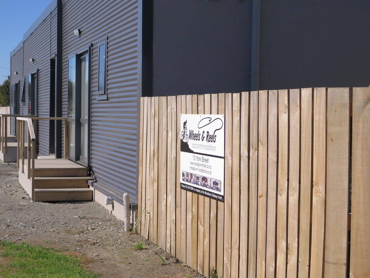 Wheels And Reels Accommodation Mossburn Exterior foto